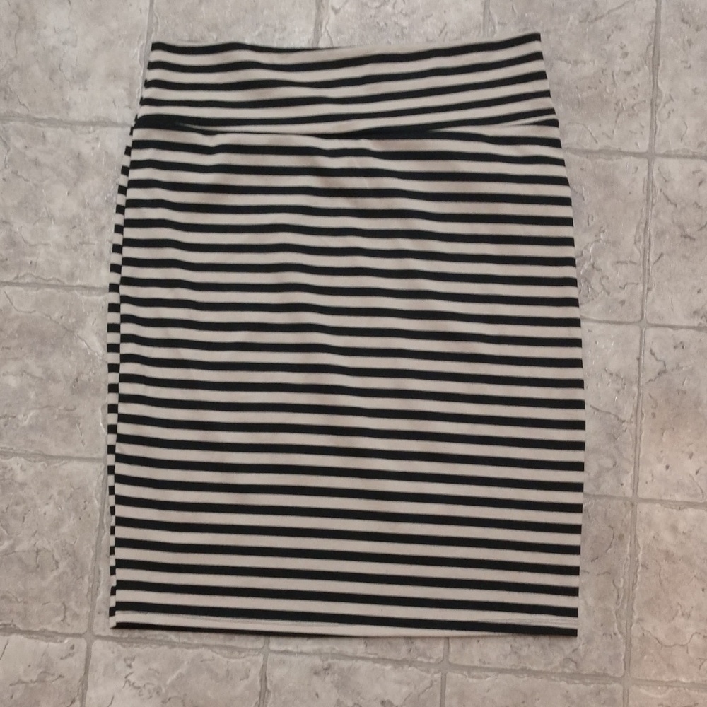Lularoe XL Cassie Skirt
